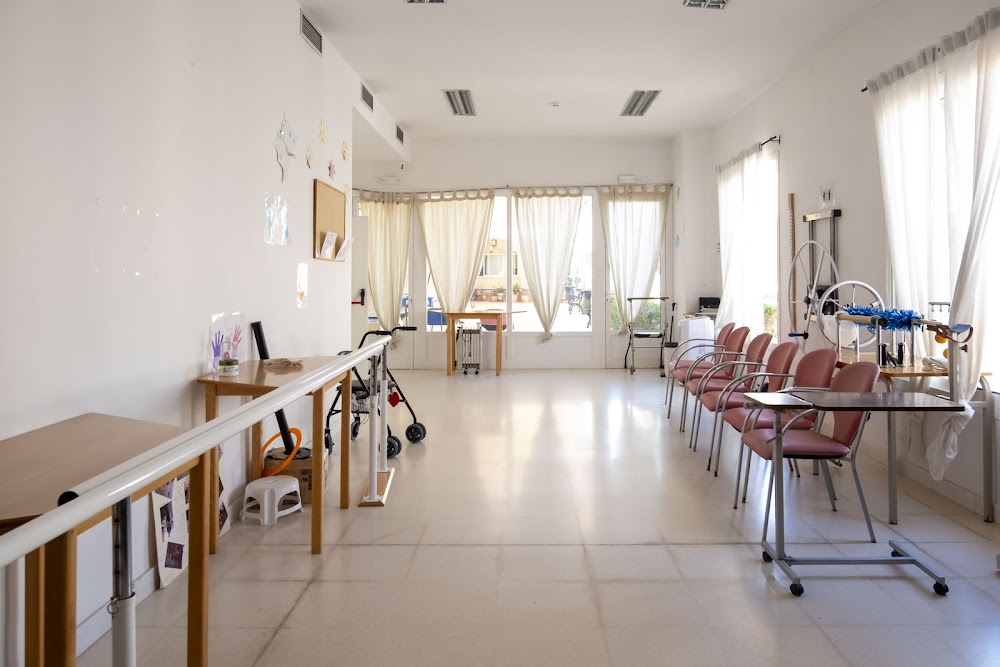 CENTRO RESIDENCIAL PARA MAYORES NUESTRA SEÑORA DEL ALJARAFE — residencia de mayores en Aznalcázar (foto 3)