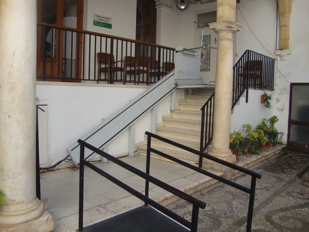 CENTRO RESIDENCIAL PARA MAYORES OSUNA — residencia de mayores en Osuna (foto 2)