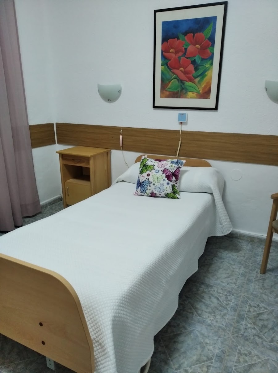 AL ALBA, RESIDENCIA DE PERSONAS MAYORES — residencia de mayores en Sierra (foto 2)