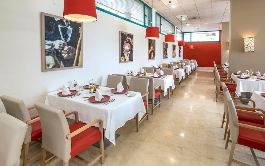 BOUCO PINTO I, RESIDENCIA DE PERSONAS MAYORES — residencia de mayores en Medio-Sur (foto 4)
