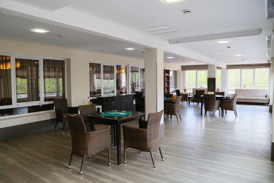 CASER RESIDENCIAL ARTURO SORIA — residencia de mayores en Hortaleza (foto 2)