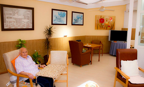 SAN MIGUEL (VILLALBILLA), RESIDENCIA PERSONAS MAYORES — residencia de mayores en Medio-Este (foto 4)