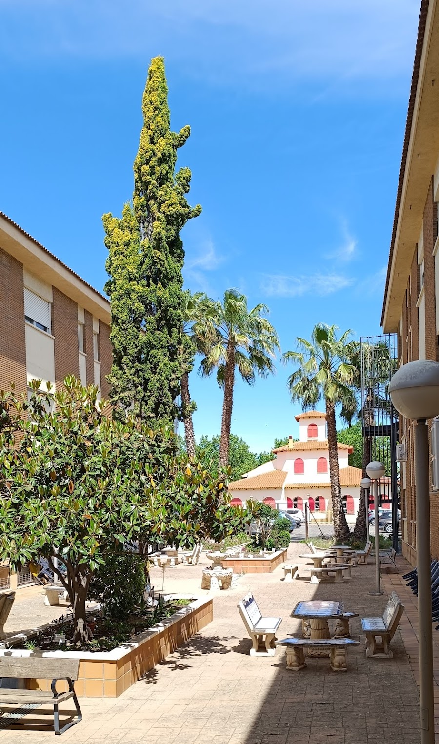 CENTRO DE DIA MUNICIPAL DE PERSONAS MAYORES DE GRIÑON — residencia de mayores en Medio-Sur (foto 2)