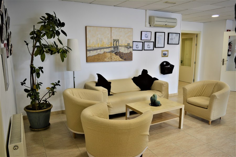 BOUCO SERRANILLOS DEL VALLE, CENTRO DE DIA — residencia de mayores en Medio-Sur (foto 2)