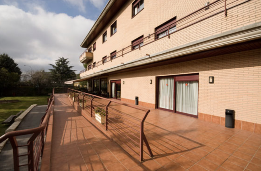 ATENEA MIRASIERRA, RESIDENCIA PERSONAS MAYORES — residencia de mayores en Fuencarral-El Pardo (foto 1)