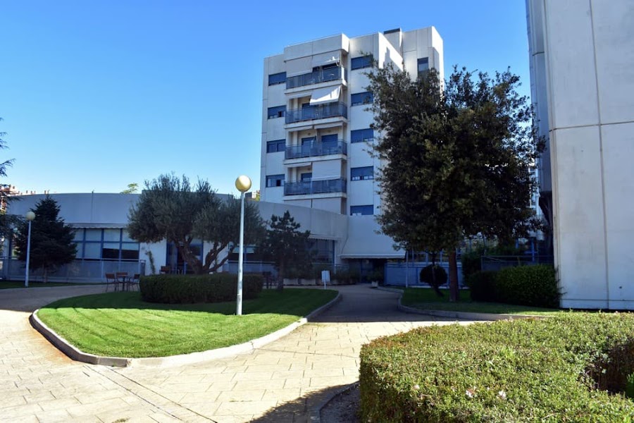 BALLESOL CENTRO RESIDENCIAL PASILLO VERDE — residencia de mayores en Arganzuela (foto 2)