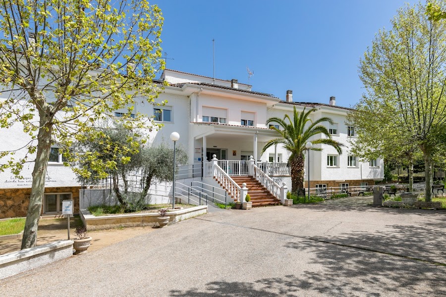 SANITAS RESIDENCIAL ALMENARA, RESIDENCIA DE PERSONAS MAYORES — residencia de mayores en Suroeste (foto 1)