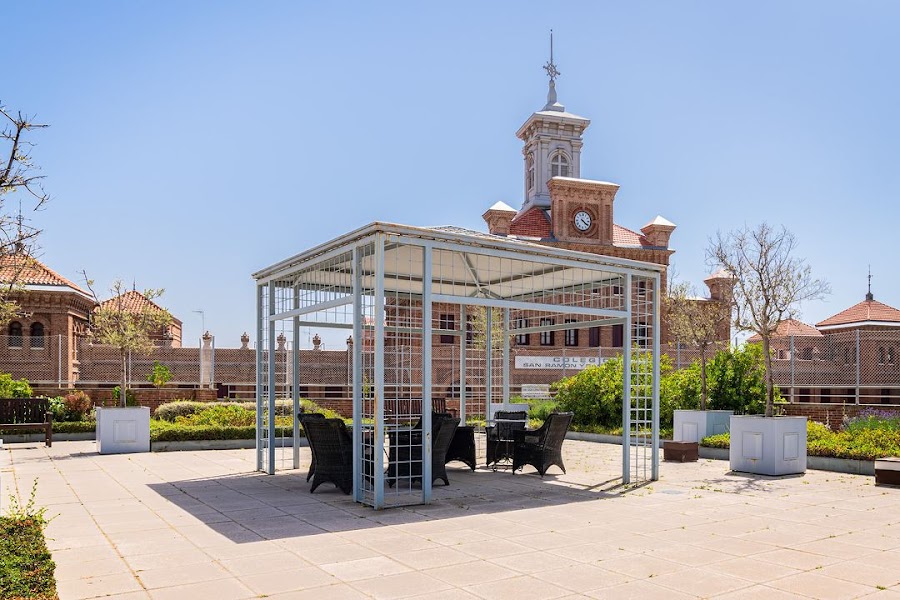 SANITAS RESIDENCIAL EL VISO, RESIDENCIA DE PERSONAS MAYORES — residencia de mayores en Chamartín (foto 1)