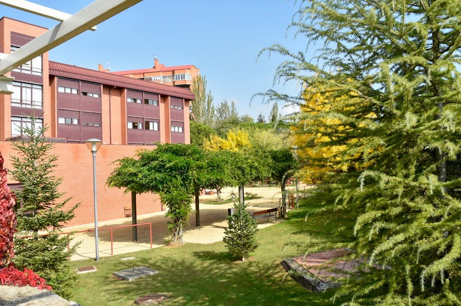 BALLESOL TRES CANTOS, RESIDENCIA DE PERSONAS MAYORES (PLAN VELOCIDAD) — residencia de mayores en Sierra (foto 3)