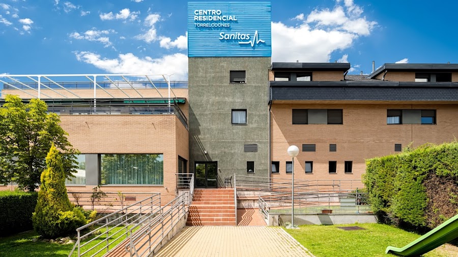 SANITAS TORRELODONES, RESIDENCIA DE PERSONAS MAYORES — residencia de mayores en Sierra (foto 1)
