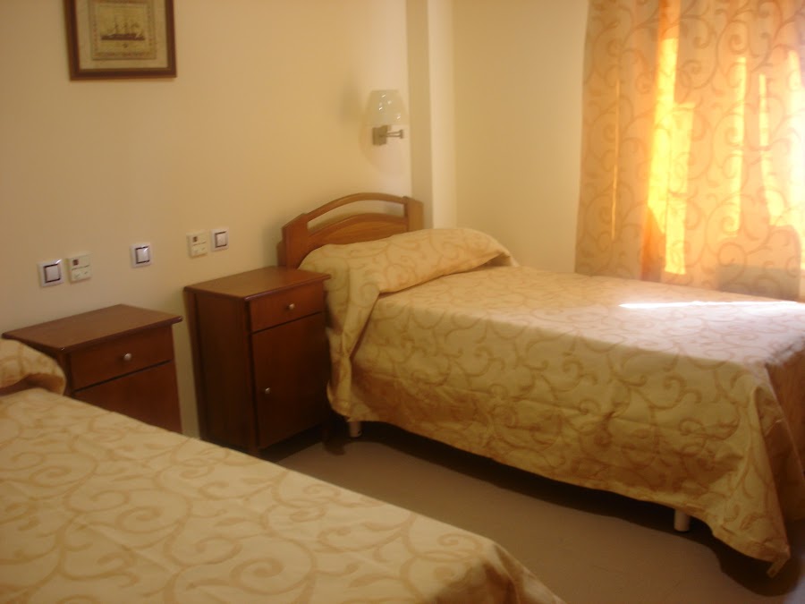 ALGETE, RESIDENCIA PERSONAS MAYORES — residencia de mayores en Nordeste (foto 1)