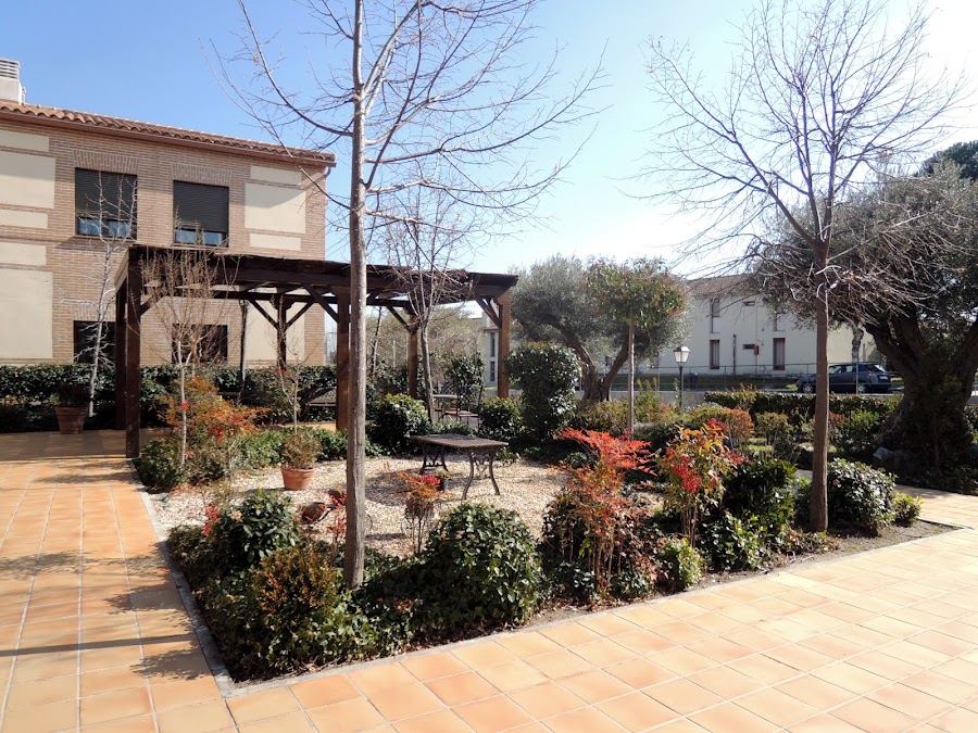RESIDENCIA LA PINARILLA — residencia de mayores en Suroeste (foto 1)