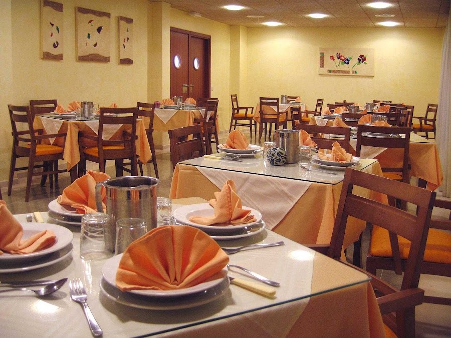 RESIDENCIA LA PINARILLA — residencia de mayores en Suroeste (foto 4)