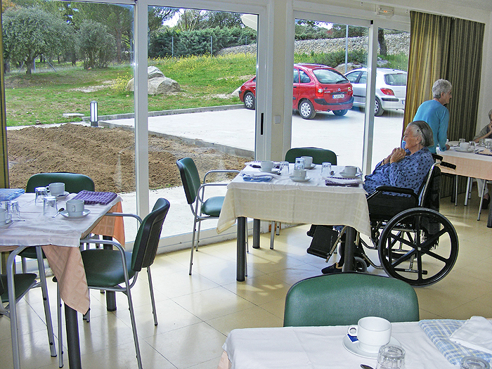 NUESTRA SEÑORA DEL PILAR COLLADO MEDIANO, RESIDENCIA PERSONAS MAYORES — residencia de mayores en Sierra (foto 2)