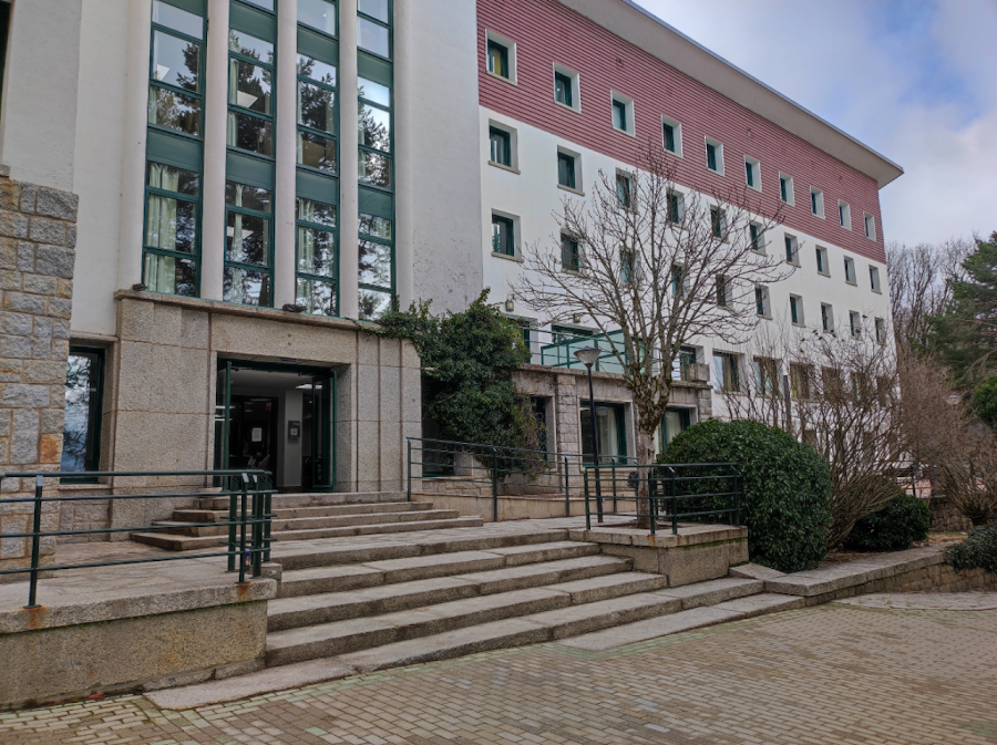 MONTEHERMOSO CERCEDILLA, CENTRO DE DIA — residencia de mayores en Sierra (foto 1)