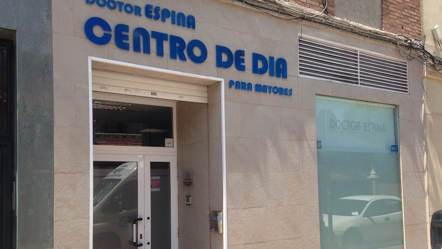 DOCTOR ESPINA, CENTRO DE DIA — residencia de mayores en Carabanchel (foto 1)