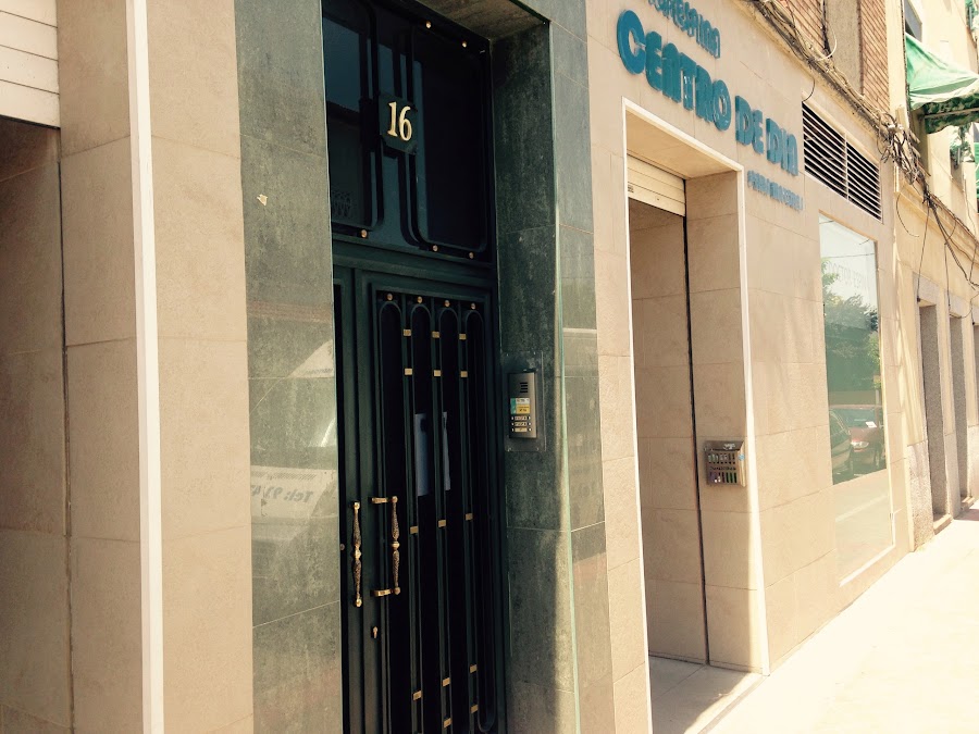 DOCTOR ESPINA, CENTRO DE DIA — residencia de mayores en Carabanchel (foto 4)