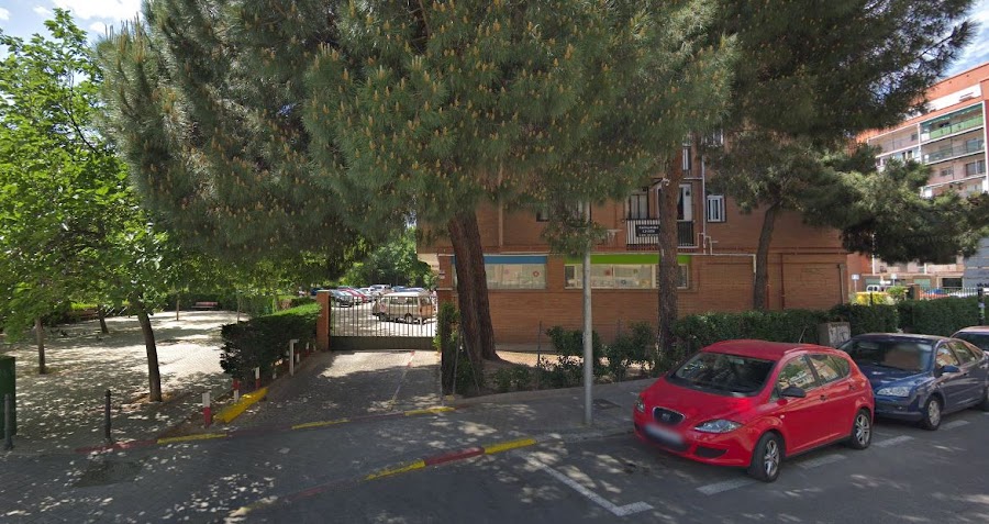 CENTRO DE DIA PARA MAYORES GERIACEN — residencia de mayores en Fuencarral-El Pardo (foto 3)