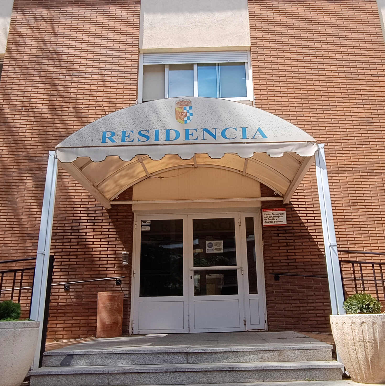 MUNICIPAL GRIÑON, RESIDENCIA DE PERSONAS MAYORES — residencia de mayores en Medio-Sur (foto 1)