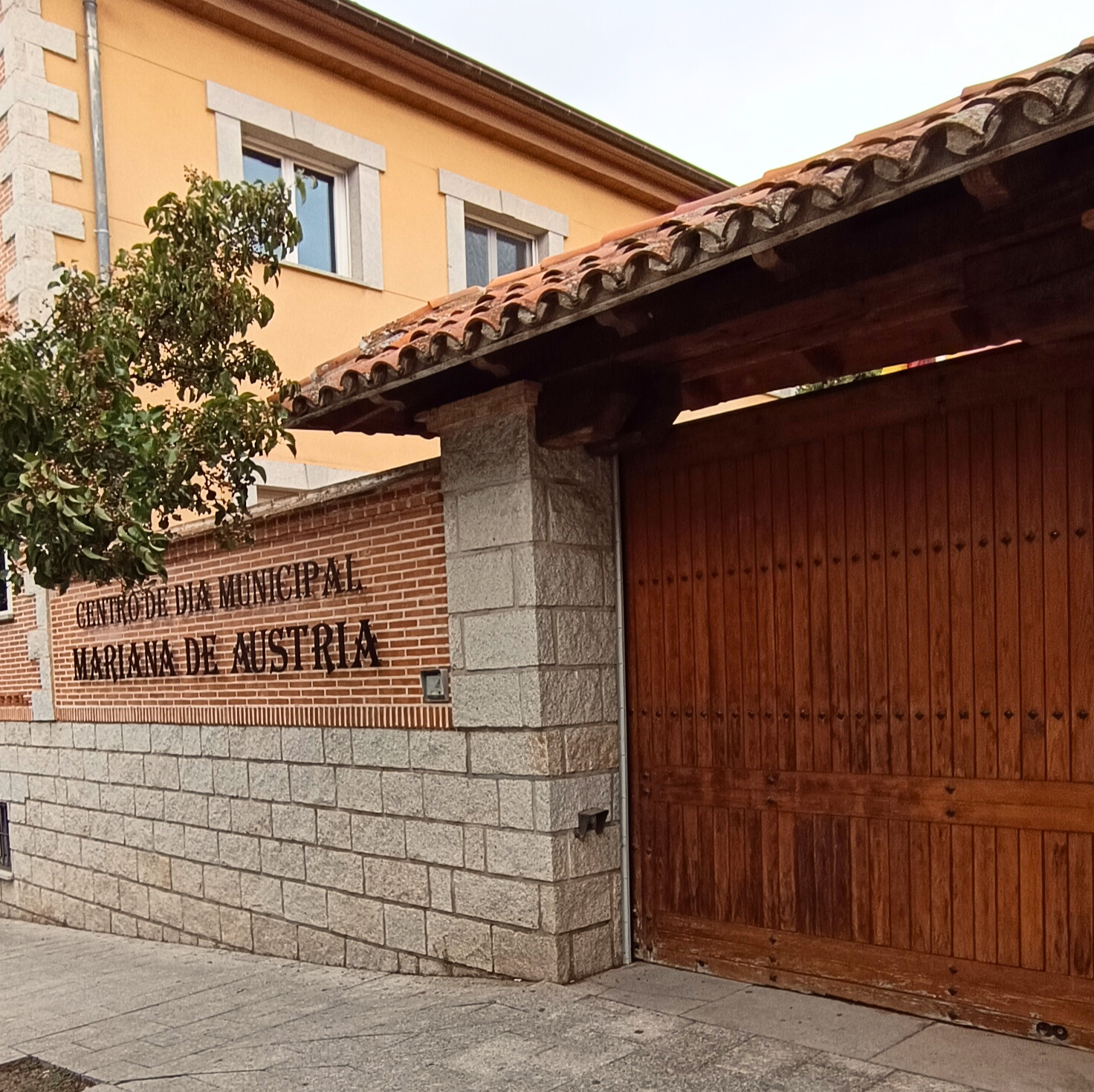 MUNICIPAL GRIÑON, RESIDENCIA DE PERSONAS MAYORES — residencia de mayores en Medio-Sur (foto 3)