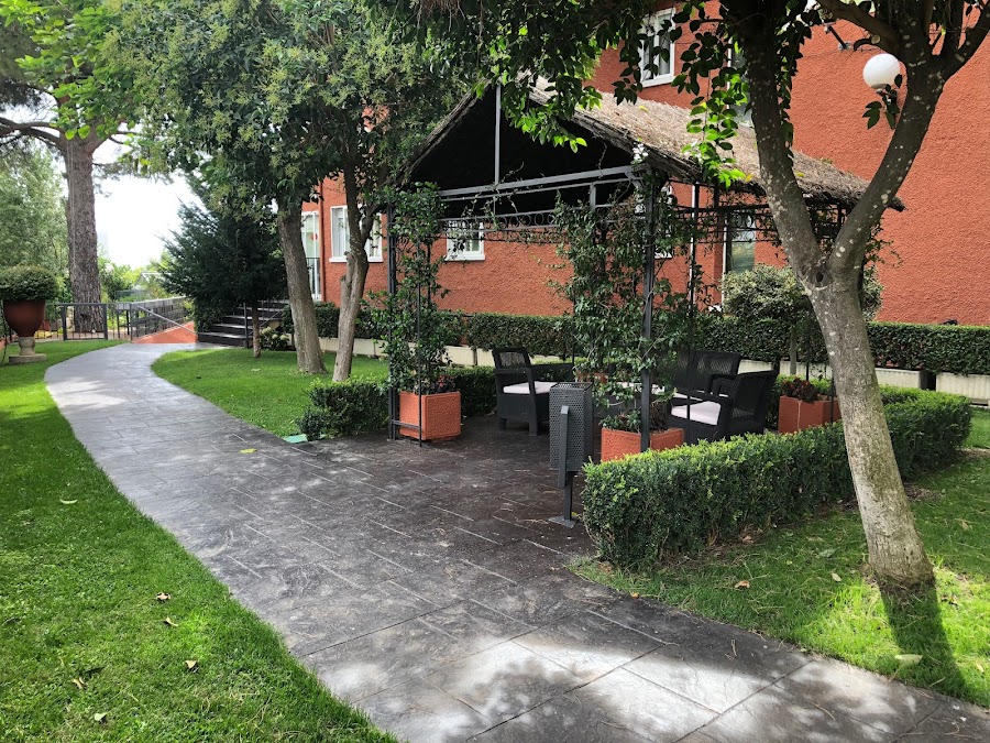 GLADIOLOS, RESIDENCIA PERSONAS MAYORES — residencia de mayores en Sierra (foto 4)