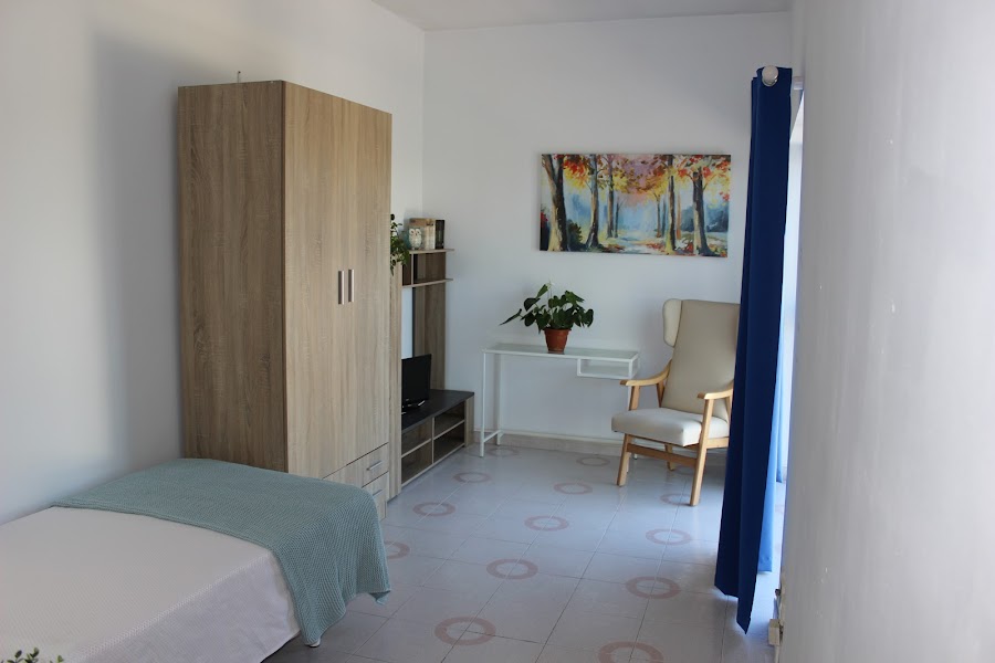 URBANIZACION DE MAYORES, CENTRO DE DIA — residencia de mayores en Suroeste (foto 3)