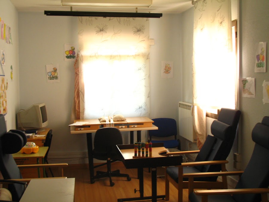 AENMA, CENTRO DE DIA TERAPEUTICO — residencia de mayores en Medio-Sur (foto 3)