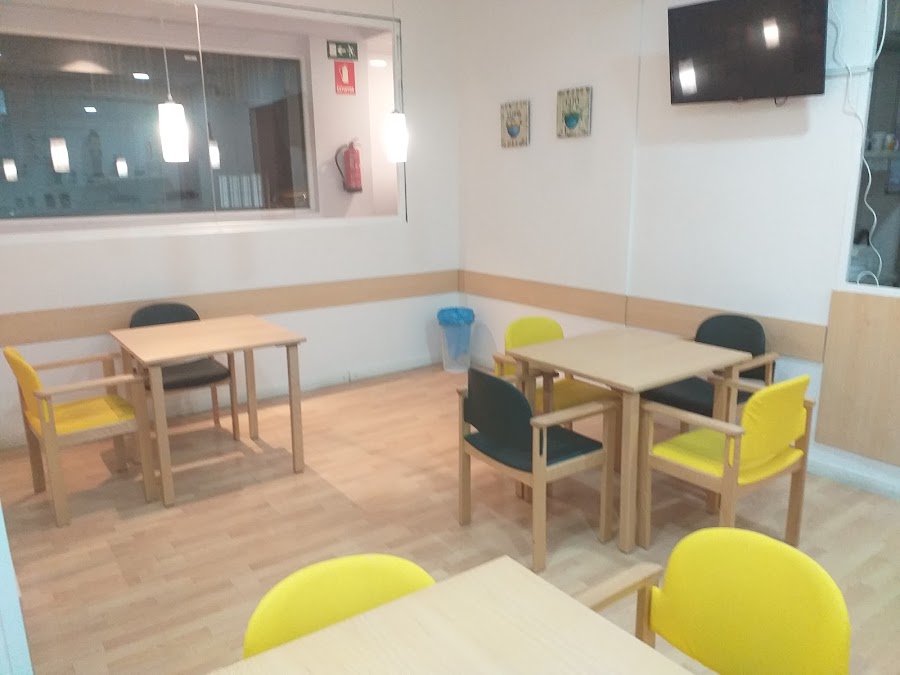 SUMMUM VITA, CENTRO DE DIA — residencia de mayores en Usera (foto 1)