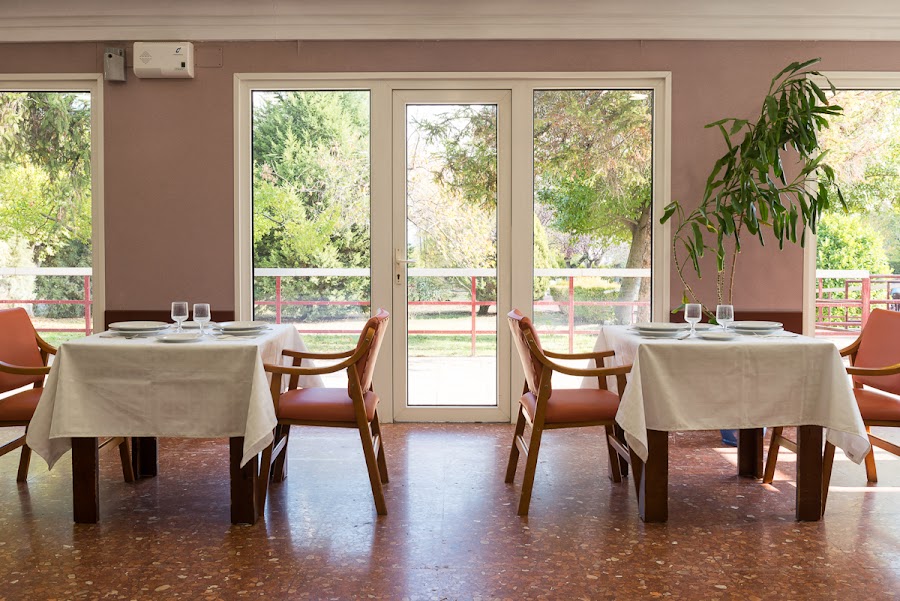 CENTRO DE MAYORES CASABLANCA VALDESUR — residencia de mayores en Sureste (foto 4)