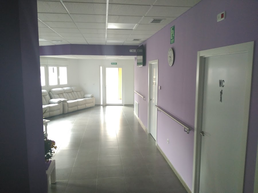 CASA DE TEODORA, CENTRO DE DIA — residencia de mayores en Sierra (foto 4)