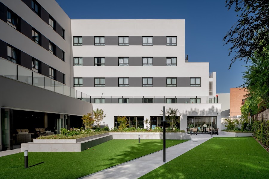 RESIDENCIA DE PERSONAS MAYORES VALDELUZ LEGANES — residencia de mayores en Leganés (foto 1)