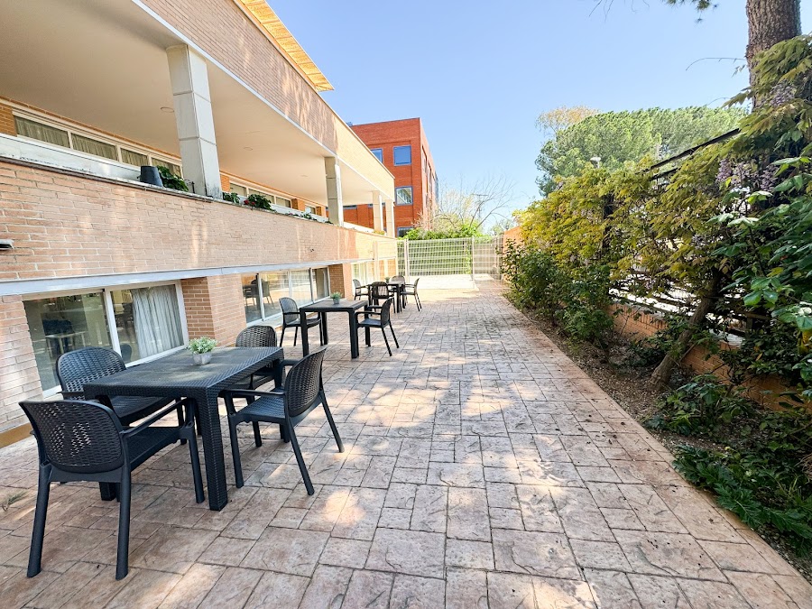 RESIDENCIA DE PERSONAS MAYORES ALBERTIA LAS ROZAS — residencia de mayores en Noroeste (foto 1)