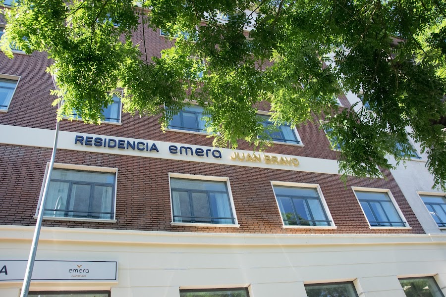 CENTRO DE DIA EMERA JUAN BRAVO — residencia de mayores en Salamanca (foto 1)