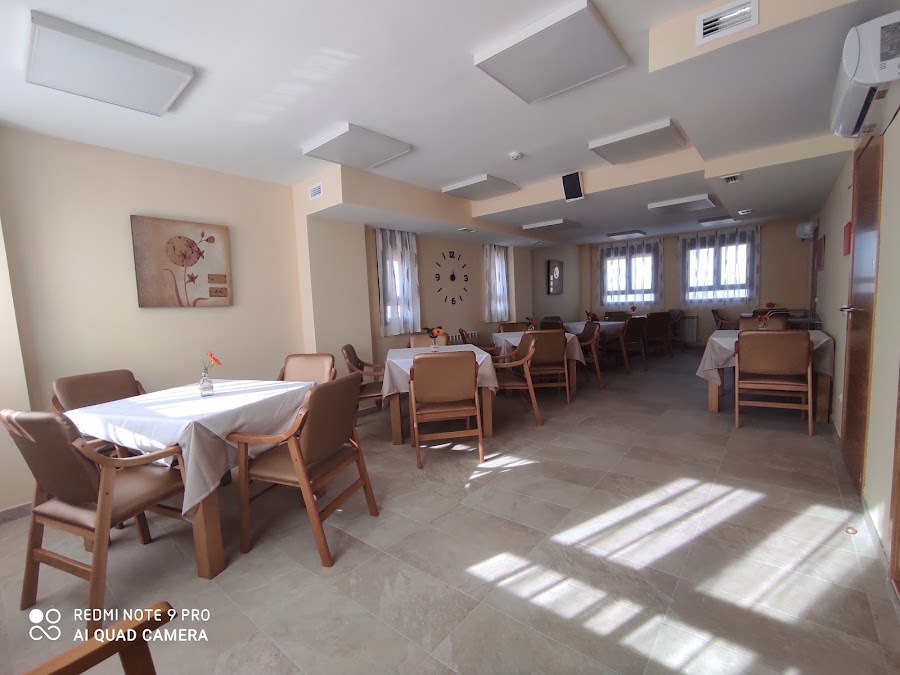 RESIDENCIA DE PERSONAS MAYORES LOS MANZANOS — residencia de mayores en Suroeste (foto 3)