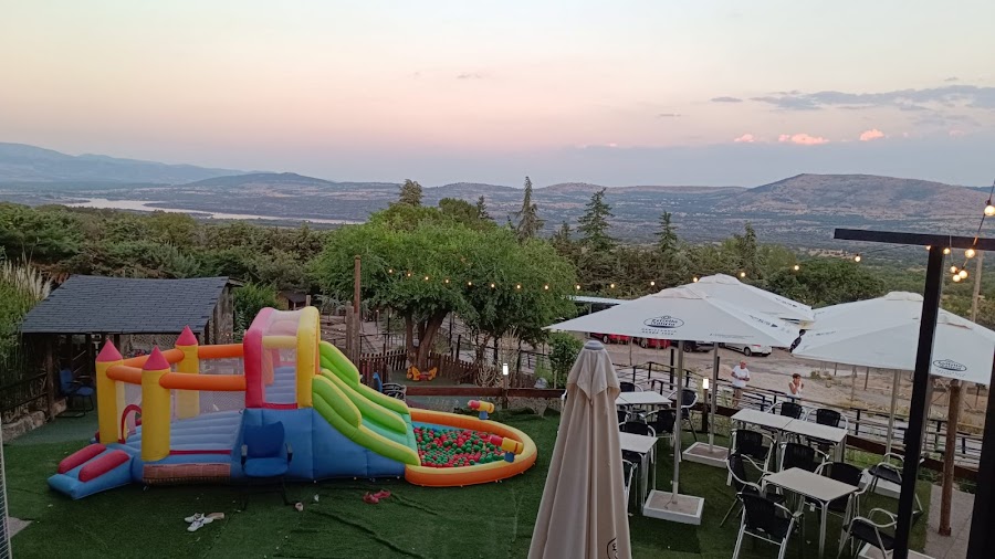 ALOJAMIENTO CON APOYOS PARA PERSONAS MAYORES EN EL ÁMBITO RURAL — residencia de mayores en Sierra (foto 1)