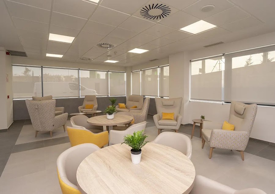 RESIDENCIA DE PERSONAS MAYORES AMAVIR LA GAVIA — residencia de mayores en Villa De Vallecas (foto 1)