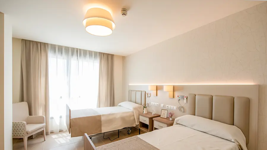 RESIDENCIA DE PERSONAS MAYORES EMERA MOSTOLES — residencia de mayores en Móstoles (foto 2)