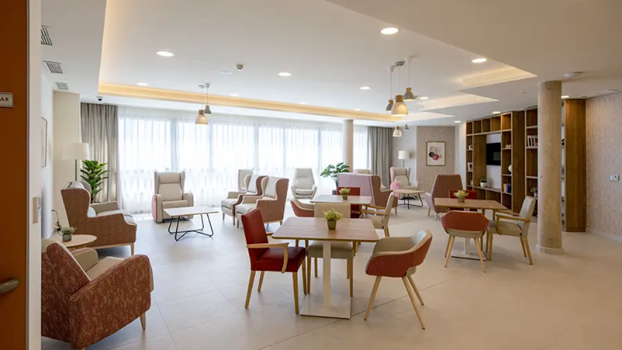 RESIDENCIA DE PERSONAS MAYORES EMERA MOSTOLES — residencia de mayores en Móstoles (foto 3)