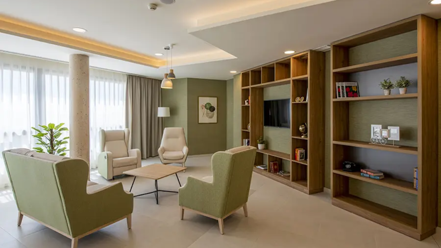 RESIDENCIA DE PERSONAS MAYORES EMERA MOSTOLES — residencia de mayores en Móstoles (foto 4)