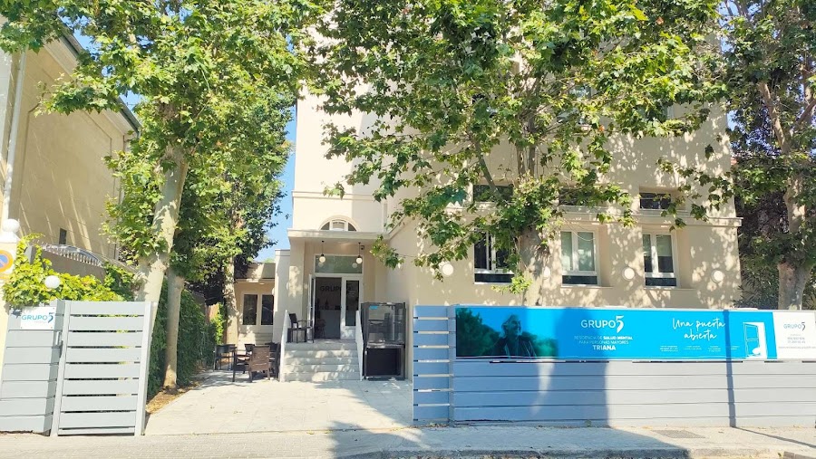 RESIDENCIA DE PERSONAS MAYORES GRUPO 5 TRIANA — residencia de mayores en Chamartín (foto 1)